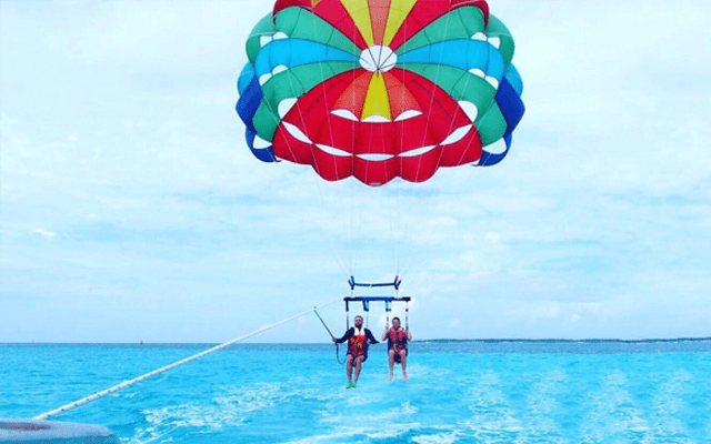 Parasailing Tour San Andres